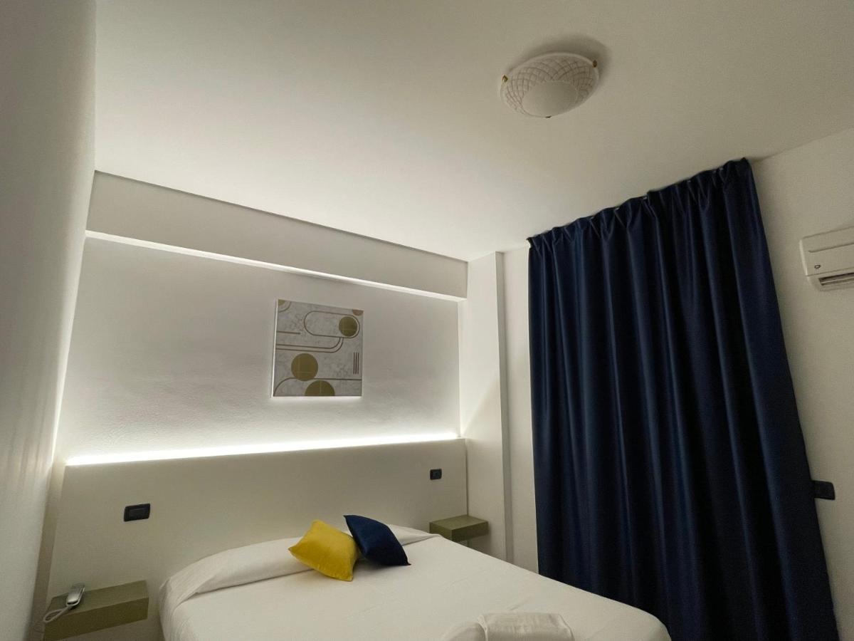 Oasi Park Hotel マスカリ エクステリア 写真
