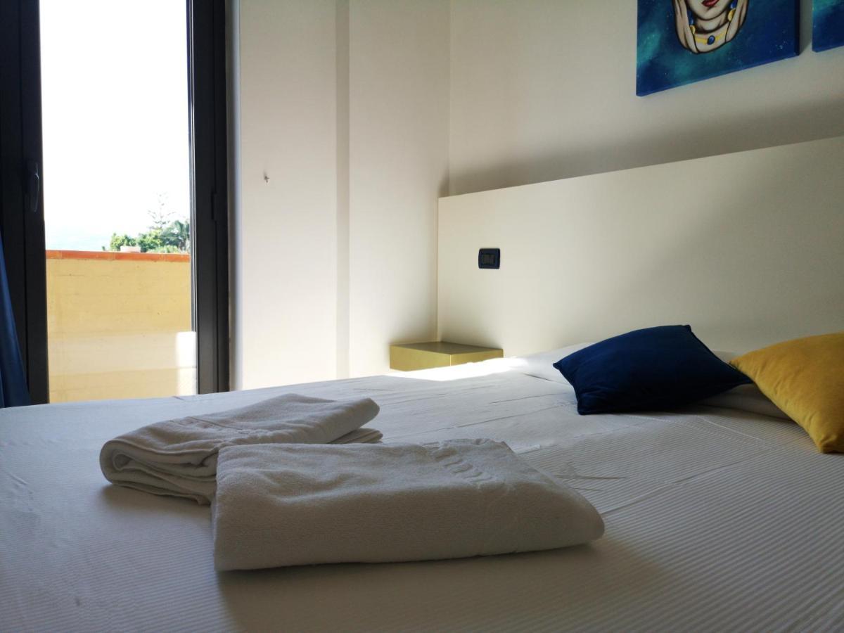 Oasi Park Hotel マスカリ エクステリア 写真