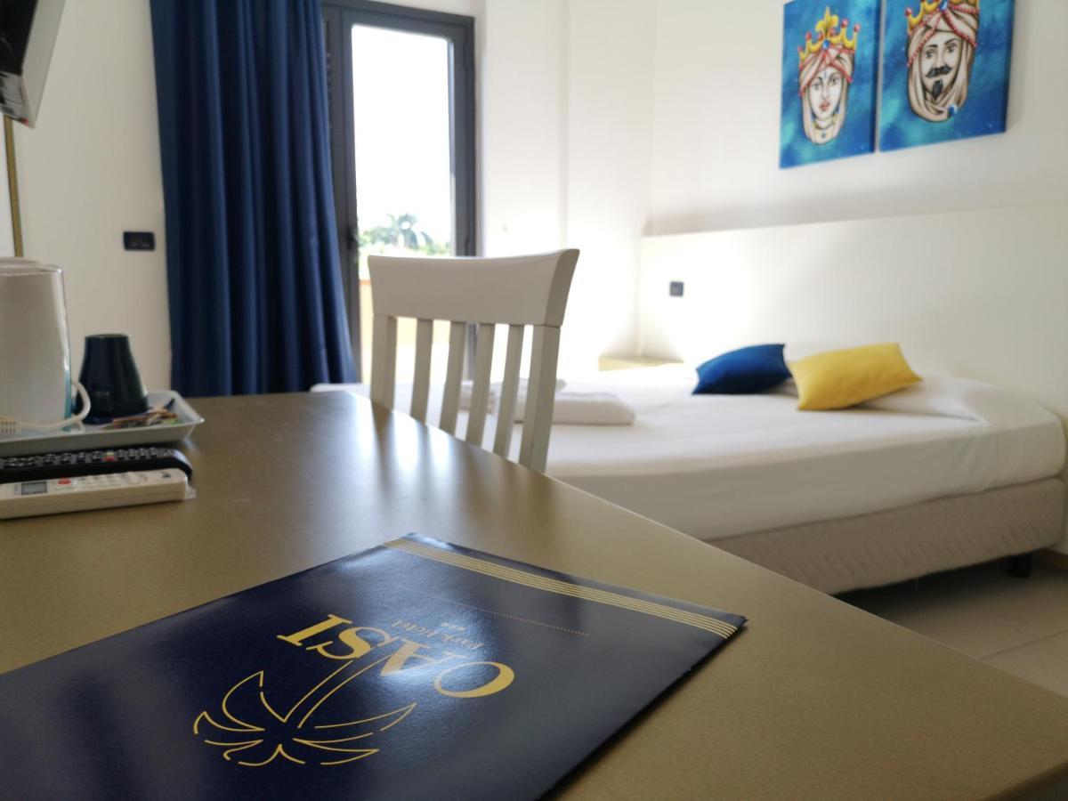 Oasi Park Hotel マスカリ エクステリア 写真